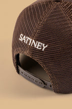 Detail broderie SY casquette SATINEY marron