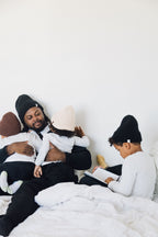 Bonnet avec intérieur en satin enfant